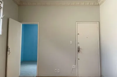 Apartamento com 3 quartos para alugar na Rua Santa Rita, 469, Centro, Juiz de Fora