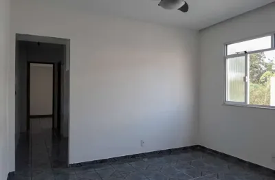 Prático, bem localizado e com vaga no São Mateus para locação