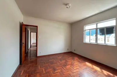 Apartamento com 3 quartos à venda na Rua Morais e Castro, 391, Alto dos Passos, Juiz de Fora