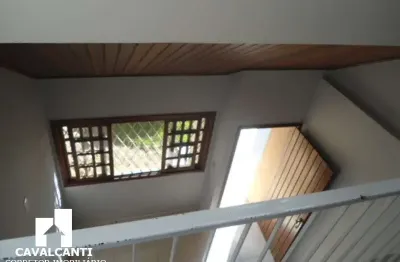 Casa com 2 quartos para alugar na Cidade Jardim, São José dos Pinhais , 103 m2 por R$ 2.300