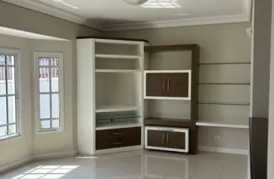 Casa com 4 quartos à venda no Bom Jesus, São José dos Pinhais , 300 m2 por R$ 1.880.000