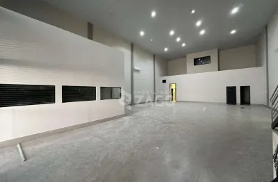 Galpão, 352 m² - venda por r$ 2.200.000,00 ou aluguel por r$ 15.177,89/mês - santa maria - uberaba/mg