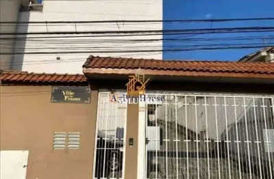 Sobrado em condomínio fechado 2 dormitórios 1 vaga de garagem ótima localização