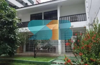 Casa de altíssimo padrão na melhor localização de boa viagem