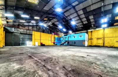 Galpão Comercial na Penha, São Paulo-SP: 9 salas, 9 banheiros, 8 vagas, 2.380m² de área - Império Imóveis