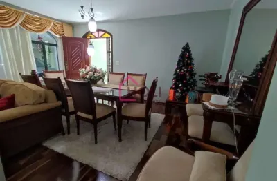 Imperdível casa à venda em São Paulo-SP, Vila Formosa: 3 quartos, 1 suíte, 2 salas, 4 banheiros, 4 vagas, 300m².