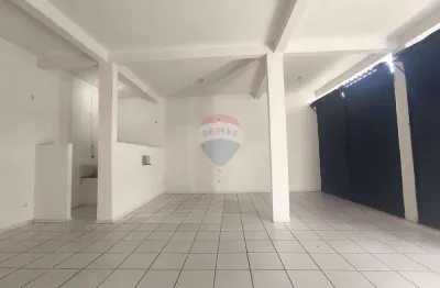 Sala comercial para alugar na Rua Vitar Maria de Oliveira, 936, Progresso, Juiz de Fora