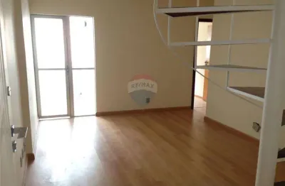 Cobertura com 2 quartos para alugar na Rua Doutor Romualdo, 140, São Mateus, Juiz de Fora