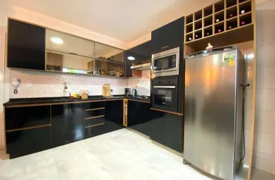 Casa com 4 quartos à venda na Rua José Miguel Dionísio, 95, Jardim dos Alfineiros, Juiz de Fora