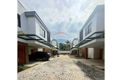 Casa com 3 quartos à venda no Parque Jardim da Serra, Juiz de Fora 