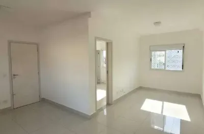 Apartamento 02 quartos, Ótima localização, próximo ao comércio.