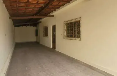 Casa com 4 quartos para alugar no Funcionários, Contagem 