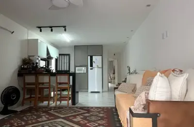 Maravilhosa casa  no recreio dos bandeirantes , próximo a praia da macumba e prainha  !!