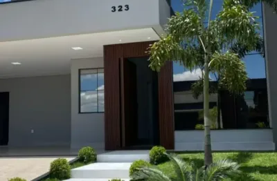 Linda e moderna casa em condomínio pronta para morar! alto padrão de acabamento com 3 suítes!