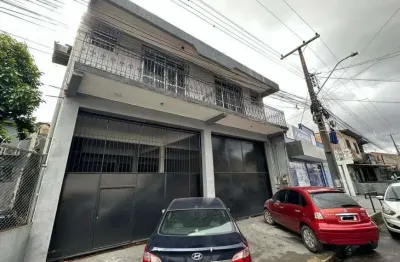 Imóvel de 2 pavimentos com 336m² - térreo com grande ponto comercial - centro - ananindeua