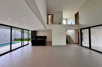 Casa em condomínio fechado com 4 quartos à venda na Avenida Dom Emanuel, 30, Jardins Capri, Senador Canedo