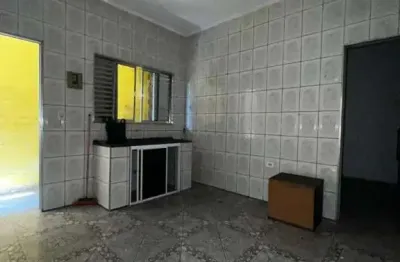 Casa com 2 quartos para alugar no Bandeiras, Osasco 