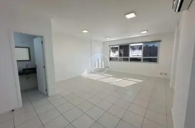 Sala comercial à venda na Rua Souza Dutra, 145, Estreito, Florianópolis
