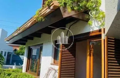 Casa com 4 quartos à venda na Rua Almirante Barroso, 188, João Paulo, Florianópolis