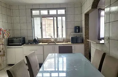 Casa com 2 quartos à venda na Rua General Eurico Gaspar Dutra, 312, Estreito, Florianópolis