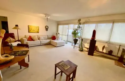 Apartamebnto a venda em paraiso do morumbi, 3 quartos sendo 1 suíte, 2 vagas de garagem.