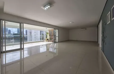Apartamento a venda com 4 quartos sendo 4 suítes, 4 salas, varanda e 4 vagas de garagem!