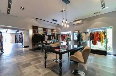 Casa comercial à venda na Rua Professor João Brito, 56, Vila Nova Conceição, São Paulo