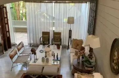 Casa a venda no campo belo 340m2 com 3 quartos e 3 suítes e 7 vagas de garagem