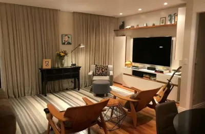 Apartamento à venda no brooklin, sp. com 2 quartos sendo 1 suíte, 2 vagas e 100m².