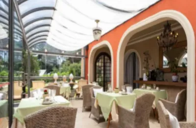 Prédio com 3 salas à venda na André Kotchkoff, 297, Capivari, Campos do Jordão