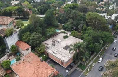 Vende-se casa com área de 3.100m2 em localização nobre de são paulo