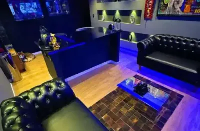 Casa a venda no brooklin, 210m2, 3 dormitórios sendo 1 suíte, churrasqueira, 2 vagas de garagem!