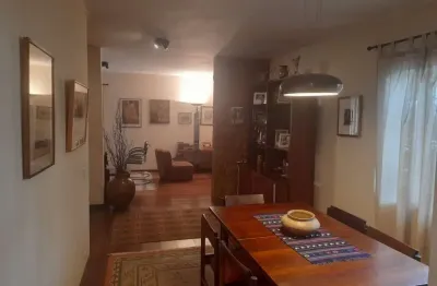 Sobrado á venda no brooklin com 3 quartos - sp - 1 suíte, 3 banheiros e 3 vagas de garagem