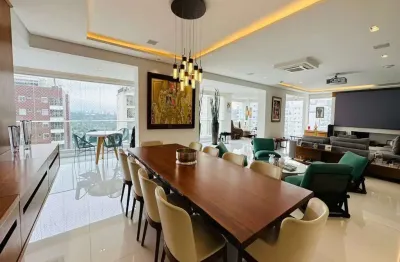 Apartamento à venda no campo belo com 4 dormitórios sendo 3 suítes e 4 vagas de garagem.