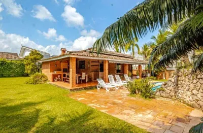 Oportunidade - casa à venda no condomínio acapulco na praia do pernambuco por r$2.300.000,00