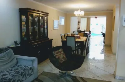 Sobrado a venda em área privilegiada no brooklin 200 metros r$ 1.550,000,00 mil reais agende uma visita