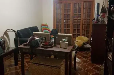 Sobrado à venda, 185 m²  3 quartos , 2 vaga de garagem , área de churrasqueira , bairro campo belo