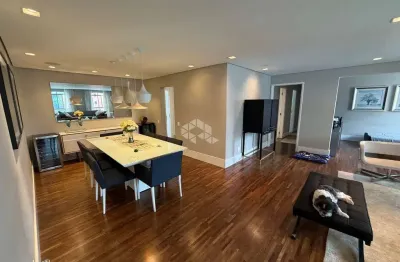 Apartamento com 3 quartos à venda na Rua Sócrates, 409, Vila Sofia, São Paulo