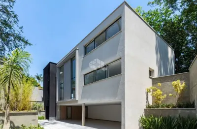 Casa em condomínio a venda no Jardim Cordeiro, 4 quartos com 4 suítes, 4 vagas