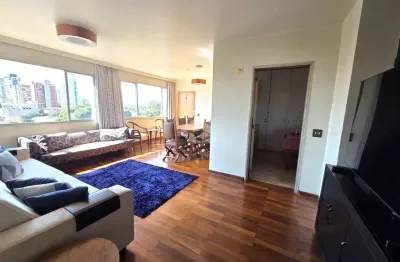 Apartamento a Venda em Santo Amaro com 3 Quartos e 2 Vagas de Garagem