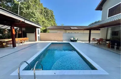 Casa de Praia para Venda em Bertioga, Riviera de São Lourenço, 3 dormitórios, 1 suíte, 3 banheiros, 6 vagas