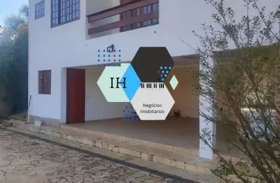 Casa em condomínio 3dorms, 1suíte, 4vagas, 350m² á venda no cafezal vi, oportunidade!!!!!!!!!!!!!!!!