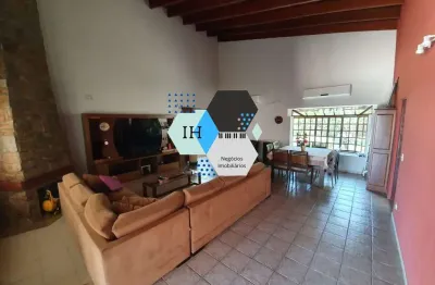 Casa 4 dorms, 1 suíte, 8 vagas, 550m² para locação no condomínio cafezal vi em itupeva, oportunidade!!!!!!!!!!