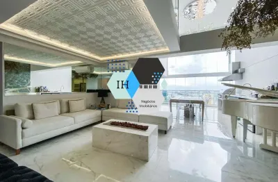 Apartamento a venda no panamby com pé direito duplo e mezanino sendo 4 suítes, 1 master com banheira e 3 vagas