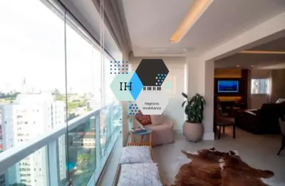 Lindo apartamento com 165,00 m2 de área, este imóvel amplo conta com 3 quartos, sendo todos suítes, e 4 banheiros no total