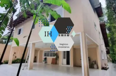 Imperdível Casa à Venda em São Paulo-SP, Jardim Marajoara: 4 Quartos, 4 Suítes, 3 Salas, 8 Vagas, 540m² Área. Venha Conferir!