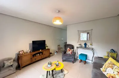 Casa em condomínio fechado com 2 quartos à venda na Rua Irani Bertelli, 197, Nossa Senhora das Graças, Canoas por R$ 470.000