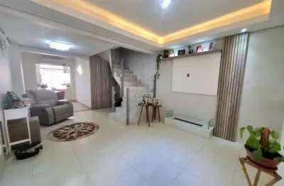 Casa em condomínio fechado com 2 quartos à venda na rua treze de maio, 630, rio branco, canoas por r$ 425.990