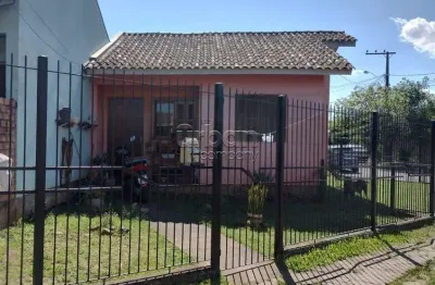 Casa em condomínio fechado com 2 quartos à venda na Rua da Portuguesa, 172, Olaria, Canoas por R$ 270.000