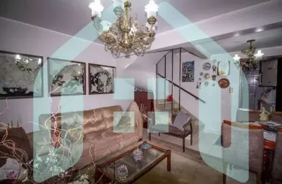 Casa com 2 quartos para alugar na Vila Ivone, São Paulo 